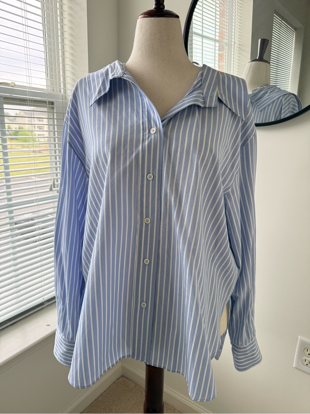 Zara Light Blue & White Vertical Stripe Button-Back Tunic/Dress - Picture 3 of 11